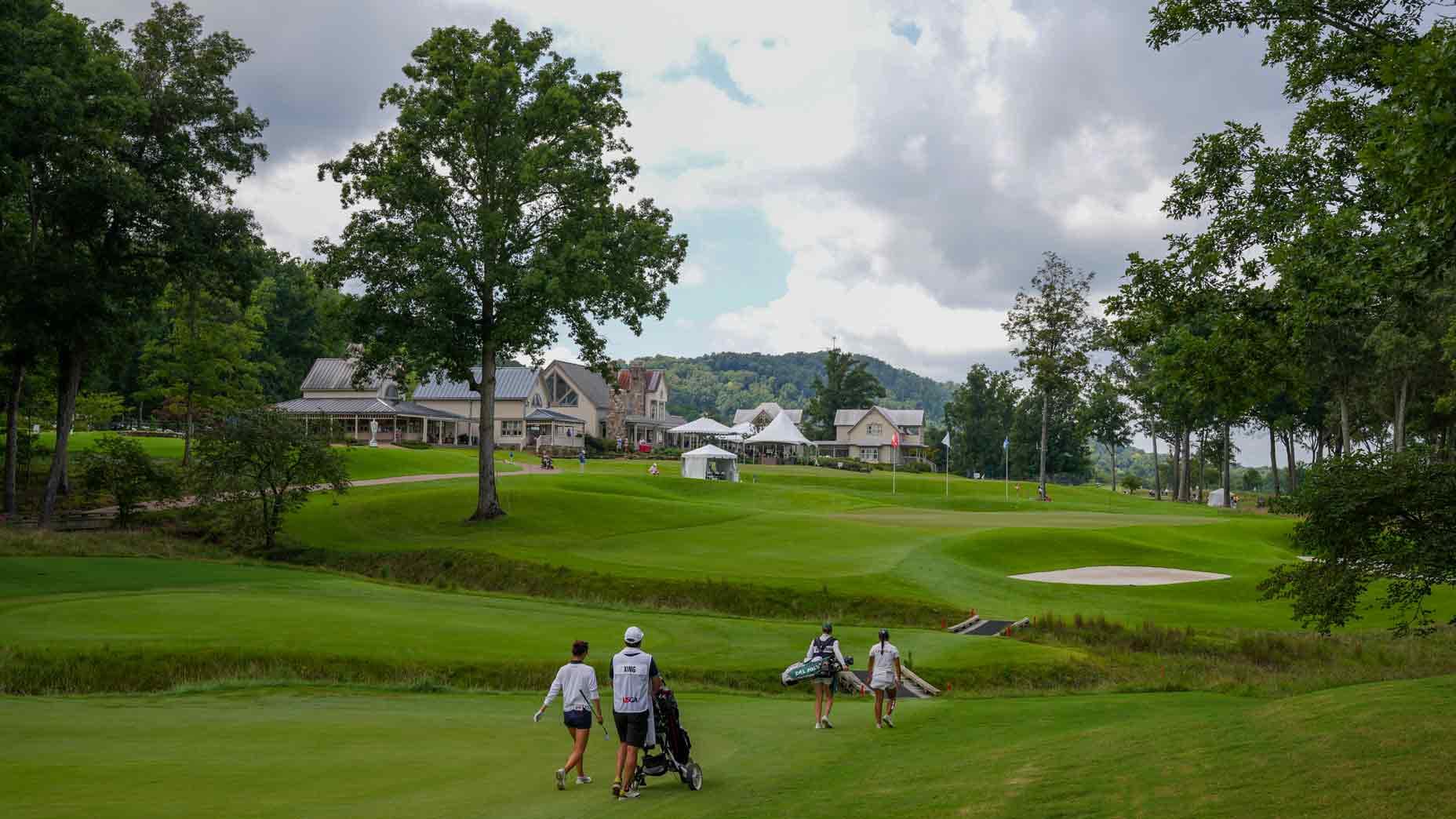 Le Round of 16 de l'U.S. Women's Amateur 2026 a été suspendu pour la 3e fois en 3 jours. Reprise prévue samedi matin.
