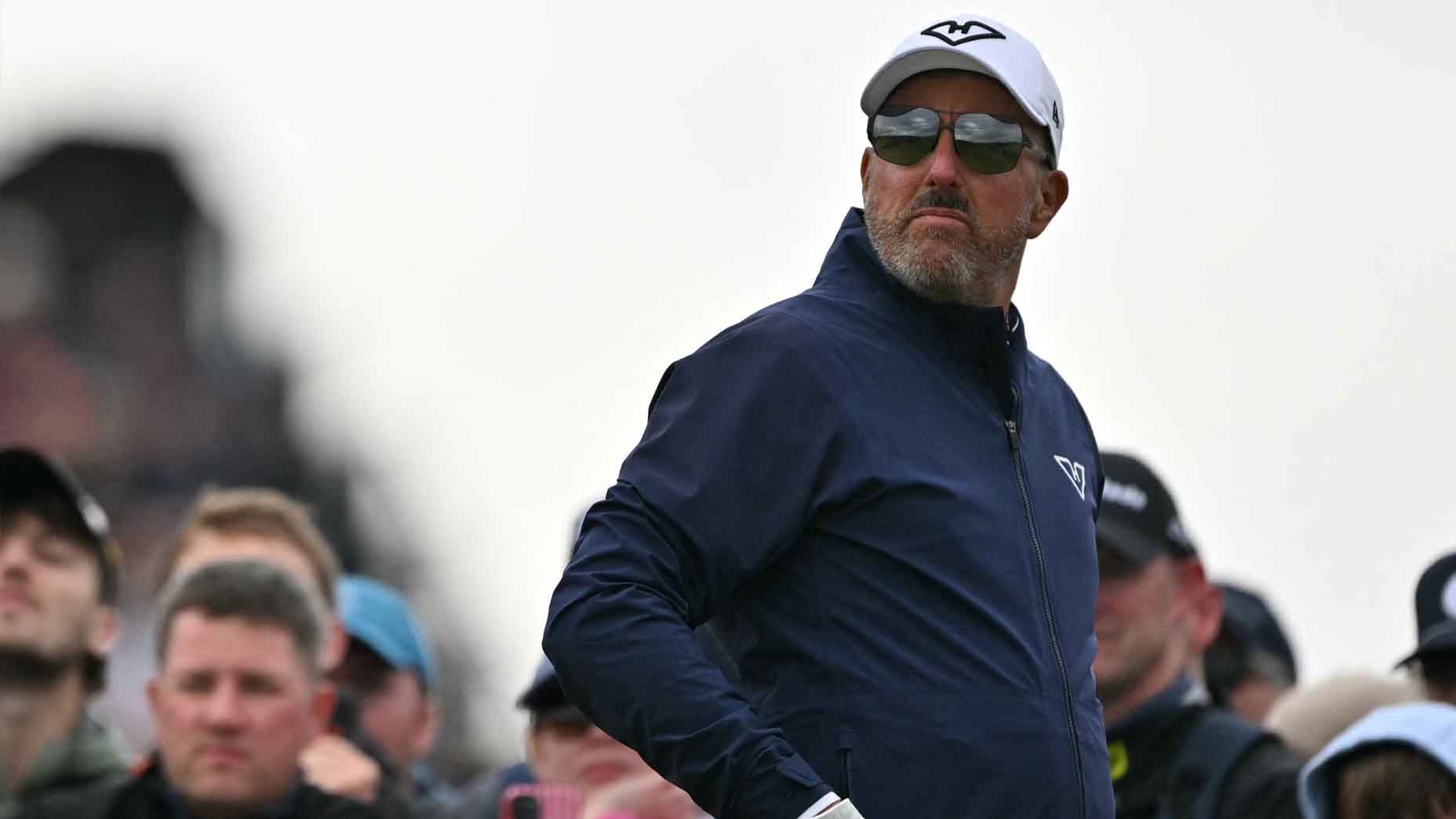 Phil Mickelson exclu d'un club de San Diego suite à des accusations de comportement inapproprié envers une employée. Nouvelle polémique pour le sextuple Major.