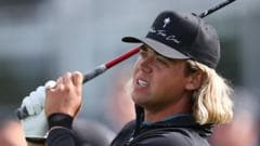 Une minute de retard coûte deux coups de pénalité à Garrick Higgo dès son premier tee à l'US PGA Championship, gâchant ses chances de partager la tête.