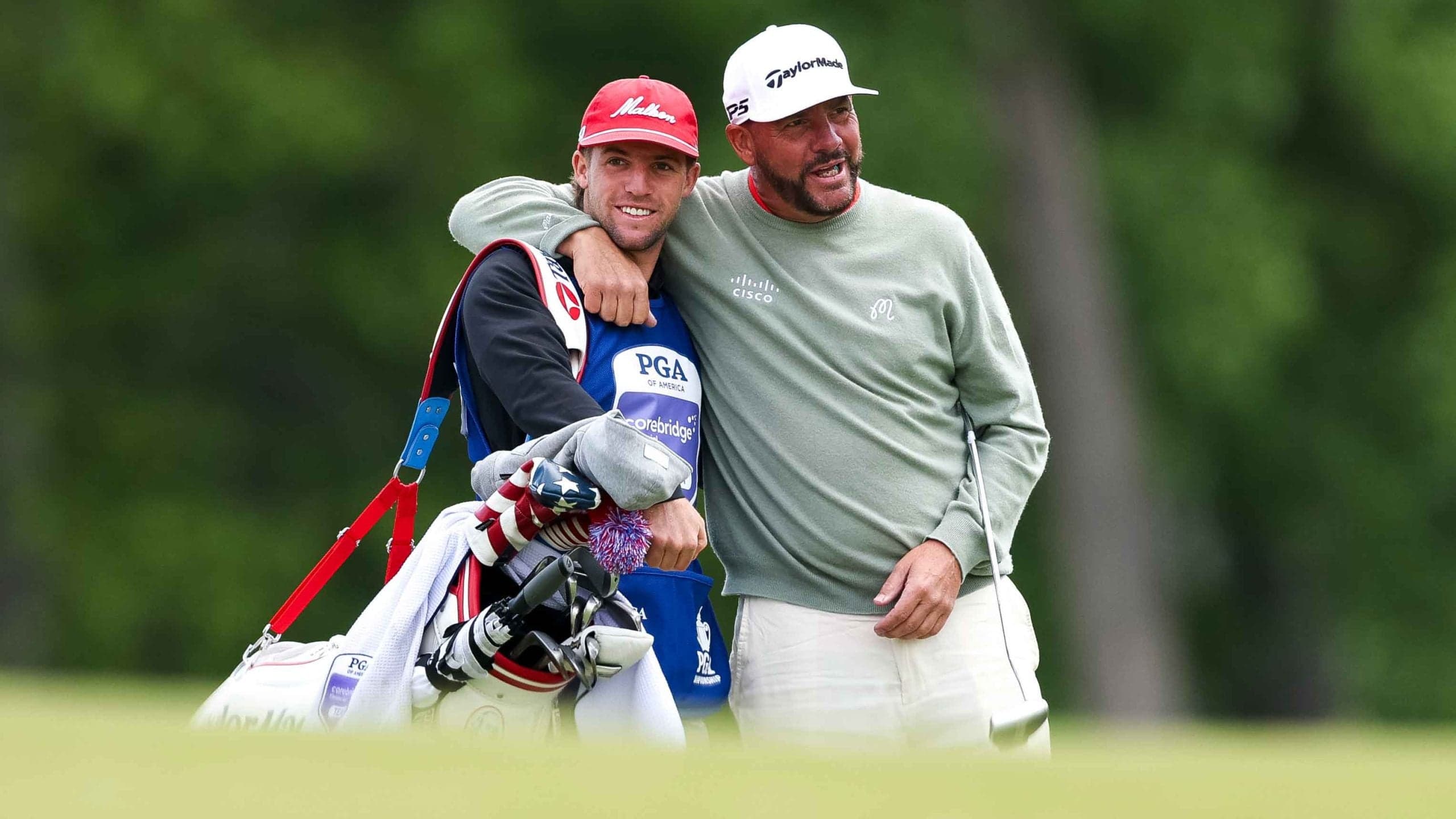 Le club pro californien de 49 ans démarre fort au PGA Championship 2026 avec un 70 (-1), trois ans après son exploit mémorable à Oak Hill.
