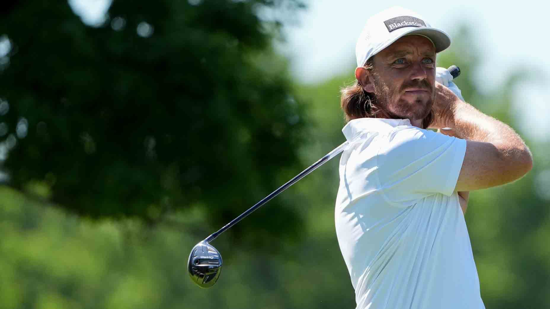 Le 126ème U.S. Open se déroulera du 18-21 juin 2026 à Shinnecock Hills. Analyse des opportunités de paris anticipés et des défis de ce parcours exigeant.