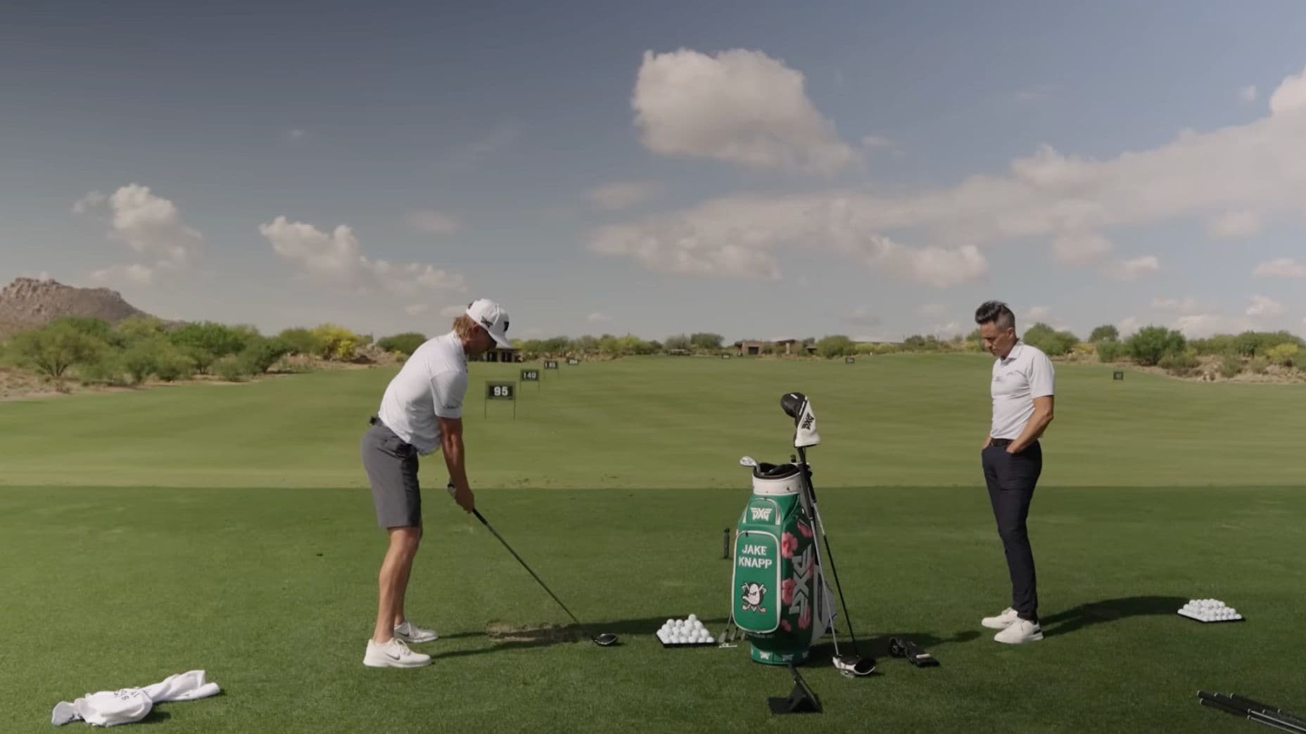 Guide complet pour optimiser le gapping de votre haut de sac selon les approches modernes du golf professionnel. Techniques et stratégies pour améliorer vos performances.