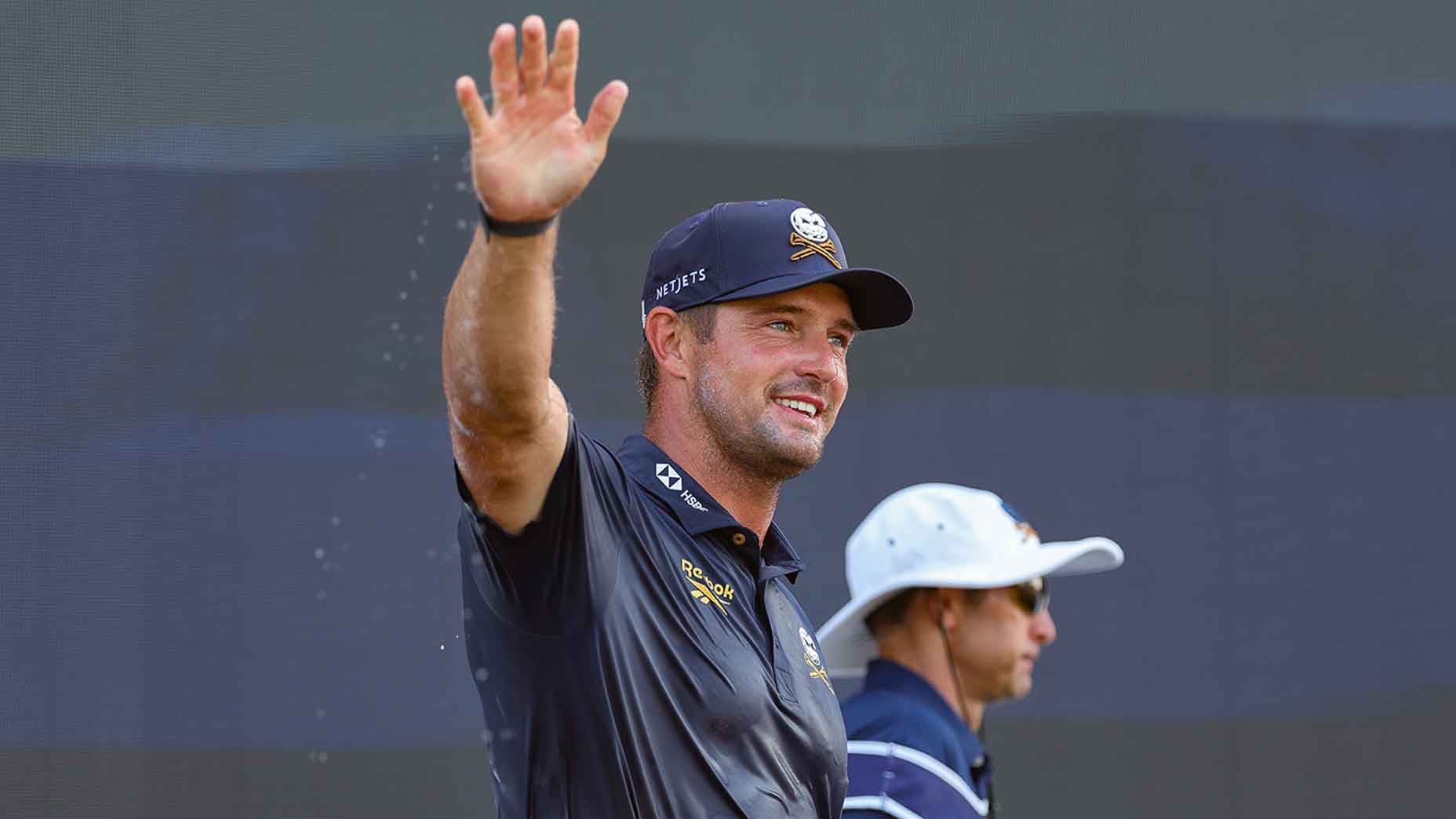 Le championnat par équipes de LIV Golf prévu en Michigan fin août est annulé. Une dotation de 40 M$ disparaît, possiblement liée à un retrait du PIF saoudien.