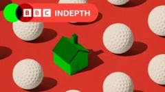 Parcours de golf menacés par les projets immobiliers. Face à la crise du logement, un débat houleux oppose promoteurs et défenseurs du sport et de l'environnement.