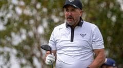 Phil Mickelson dément des accusations de conduite inappropriée. Son avocat rejette catégoriquement des allégations non confirmées par des sources vérifiables.