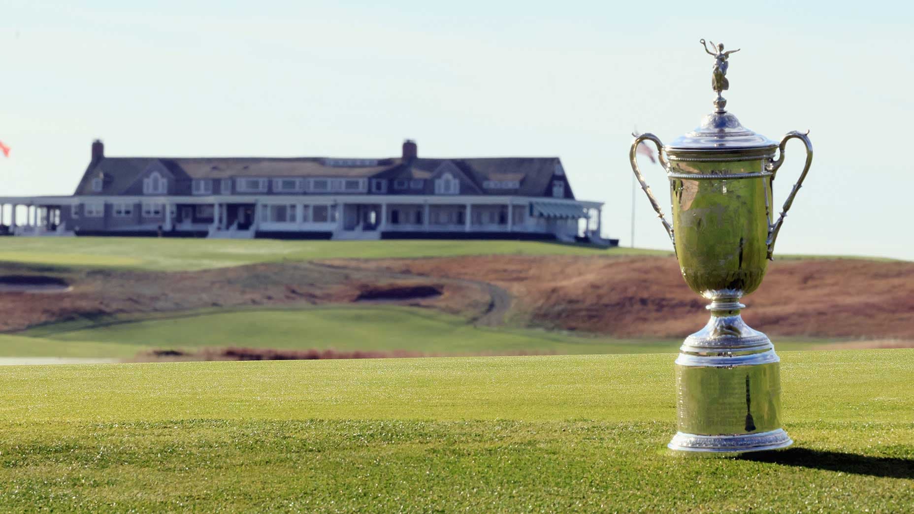 Wyndham Clark s'impose à -7 à Shinnecock Hills et remporte l'U.S. Open 2026, devançant Scheffler et Theegala (-1).