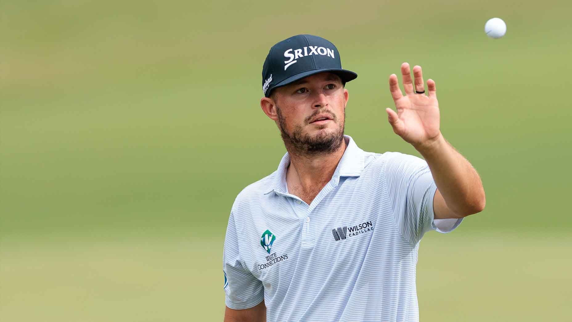 Cooper Dossey enchaîne qualification à l'U.S. Open et position de leader sur le Korn Ferry Tour pour une semaine exceptionnelle.