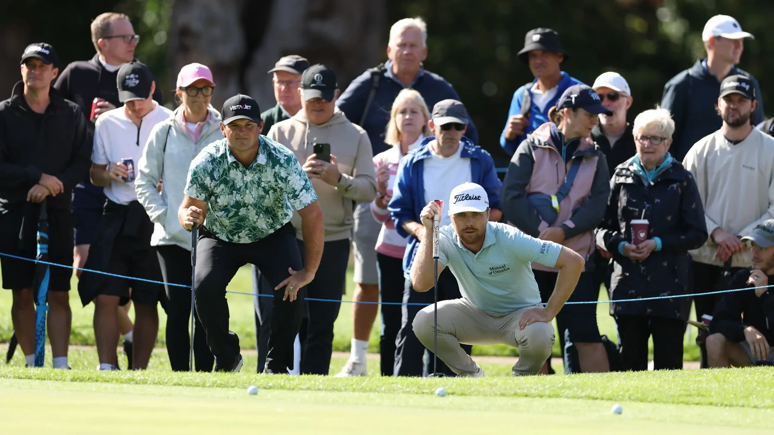 Écarté de la Presidents Cup, il brille sur le DP World Tour