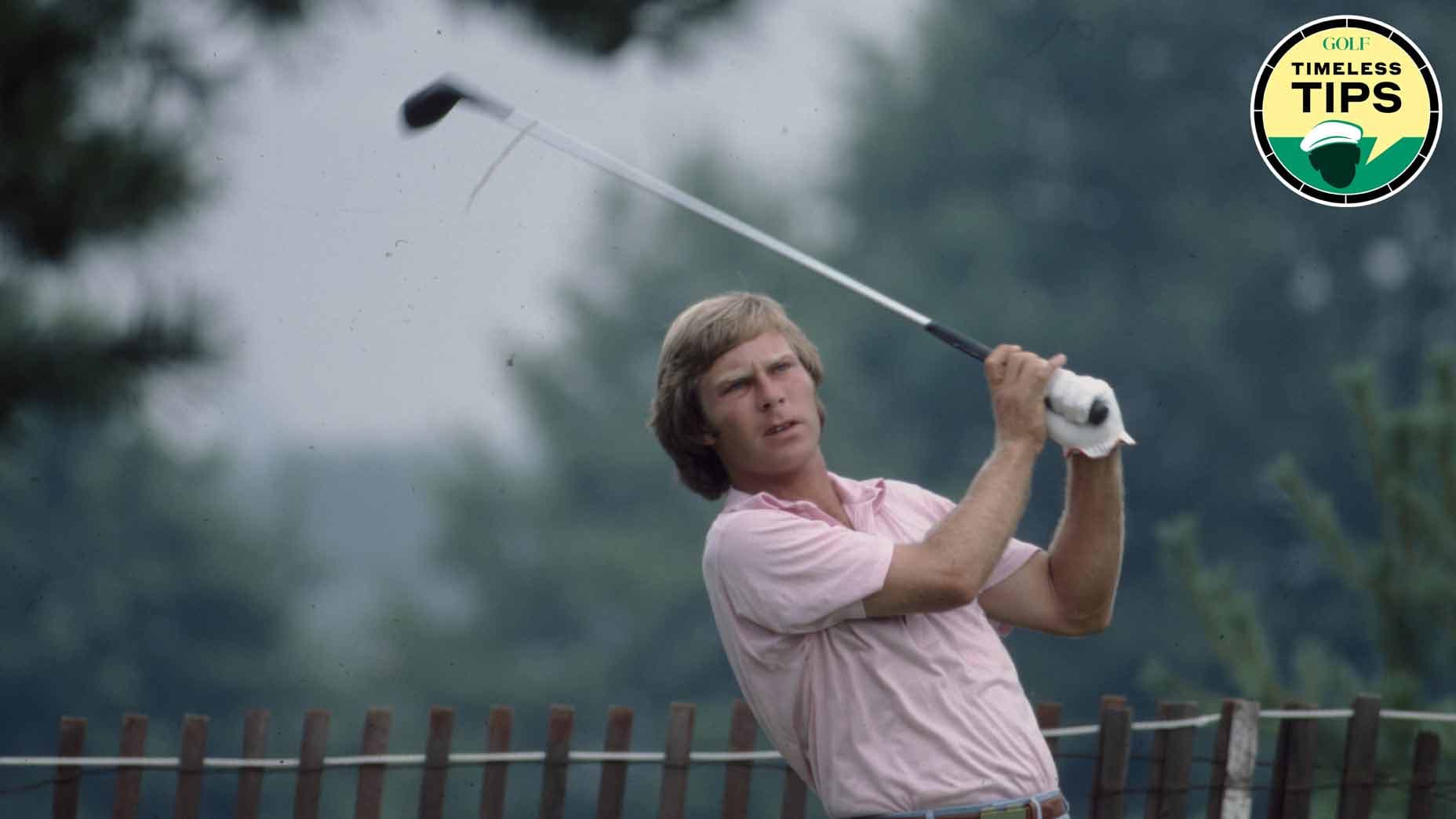 Ben Crenshaw dévoile ses 8 principes essentiels pour développer un tempo de swing fluide et régulier, de la respiration à la visualisation.
