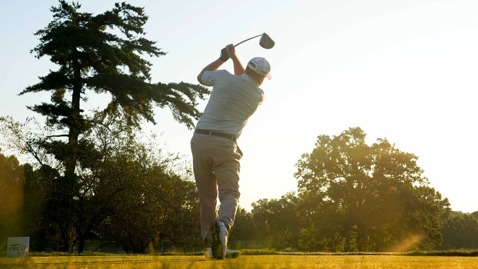 Après un dernier tour cauchemardesque en 87, J.B. Holmes (68e mondial) retrouve les Majeurs à l'U.S. Open de Shinnecock Hills (18-21 juin).