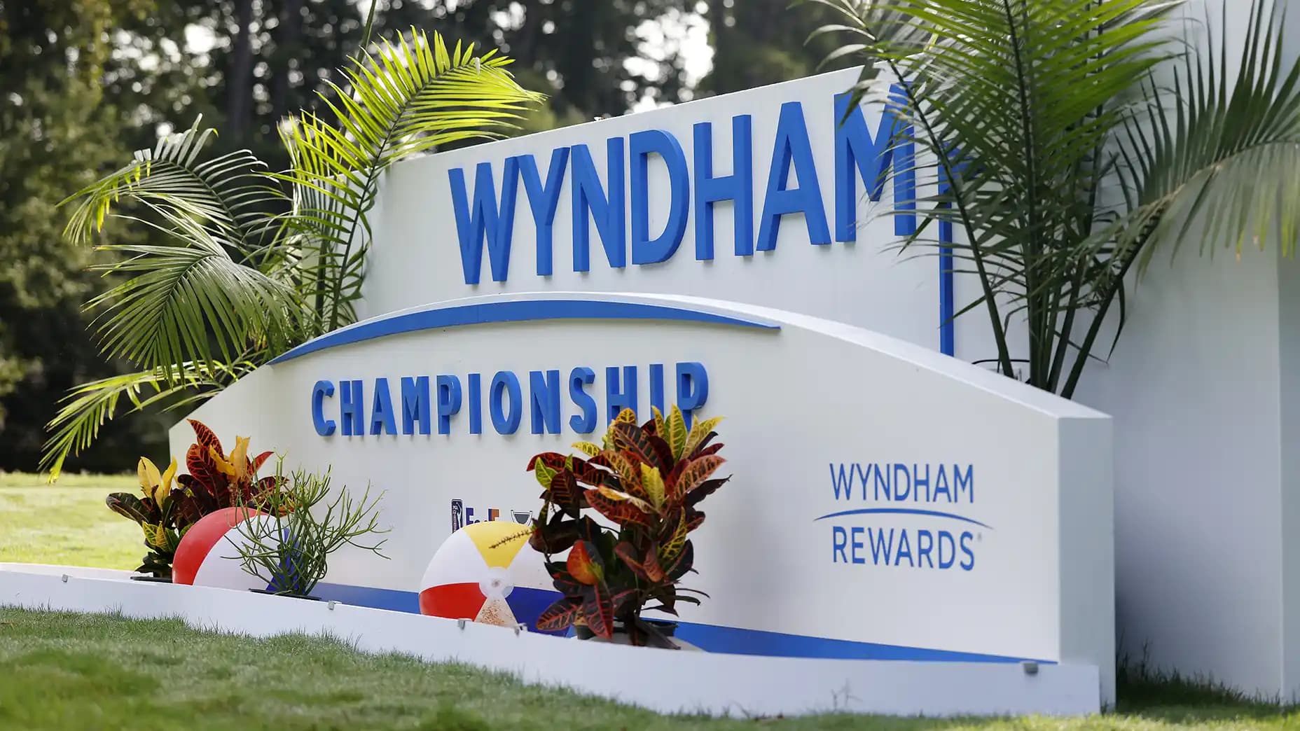 Canal+ Sport et Golf+ diffusent le Wyndham Championship 2026 (5-9 août). Horaires, streaming et infos pratiques pour ne rien manquer.