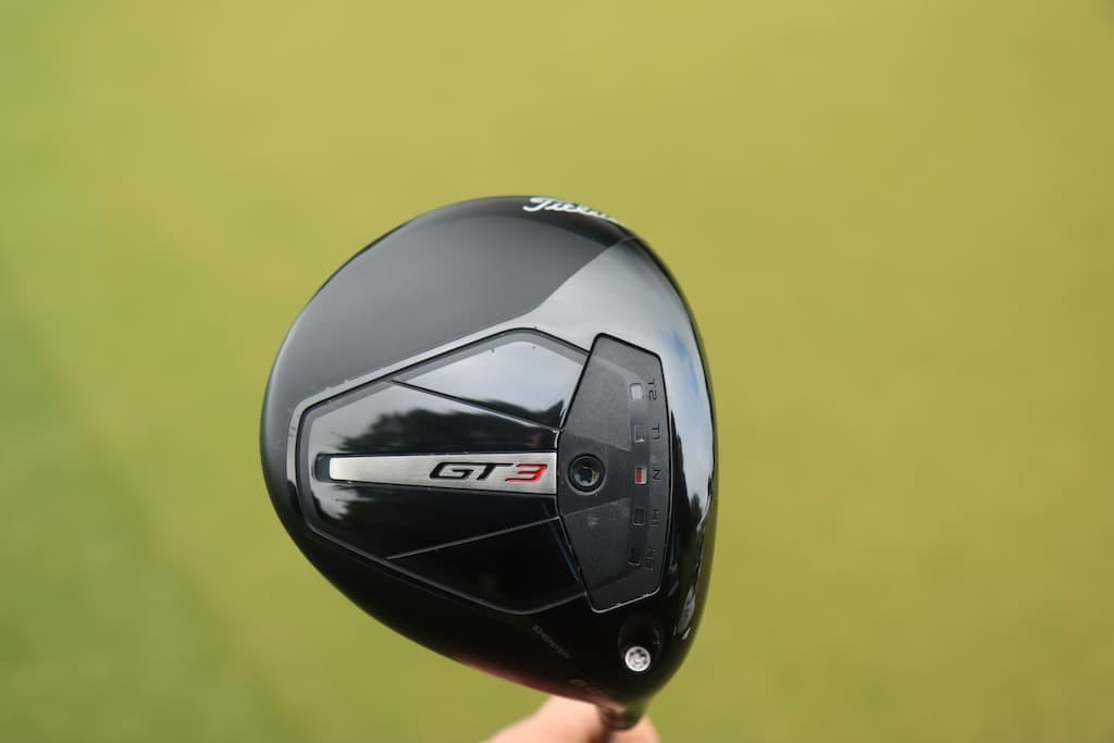 Patrick Reed affiche un équipement 2026 éclectique : Titleist, TaylorMade et Grindworks. L'arme secrète des champions.